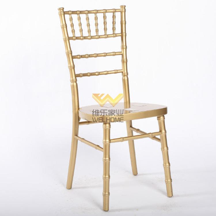 Golden wooden chiavari chair for wedding/event