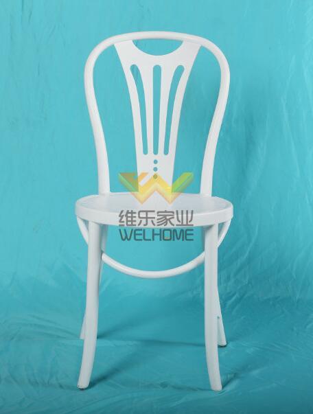 White wooden bentwood thonet chair for wedding/event