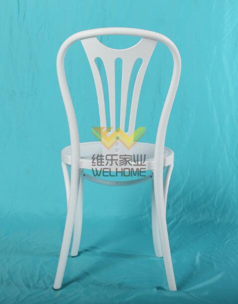 White wooden bentwood thonet chair for wedding/event